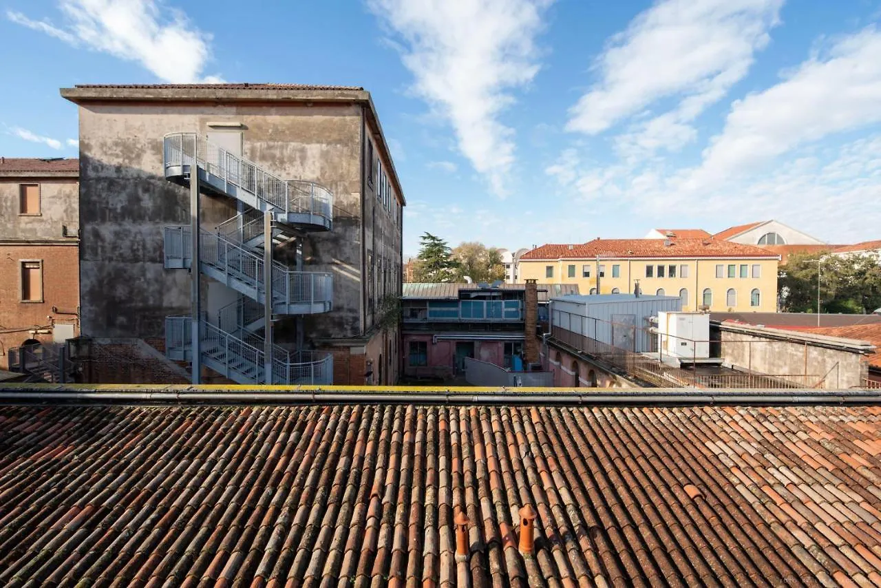 Ca' Giorgia Venice Apartment With Balcony Italy