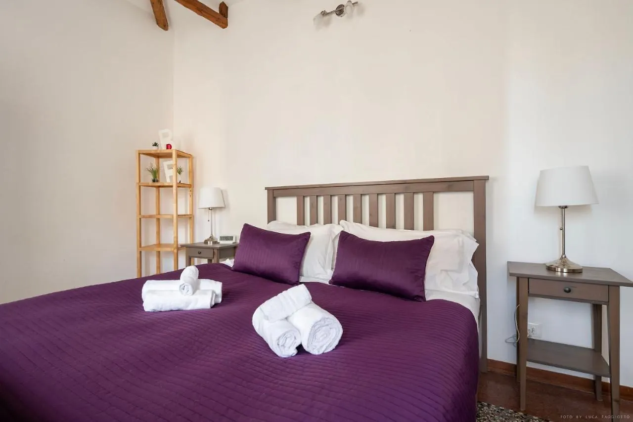 Ca' Giorgia Venice Apartment With Balcony 0*,  Italy